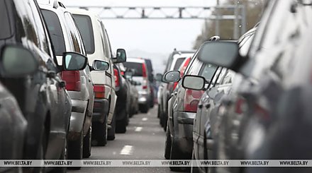 ГПК: 2,3 тыс. легковушек ожидают на границе въезда в Польшу