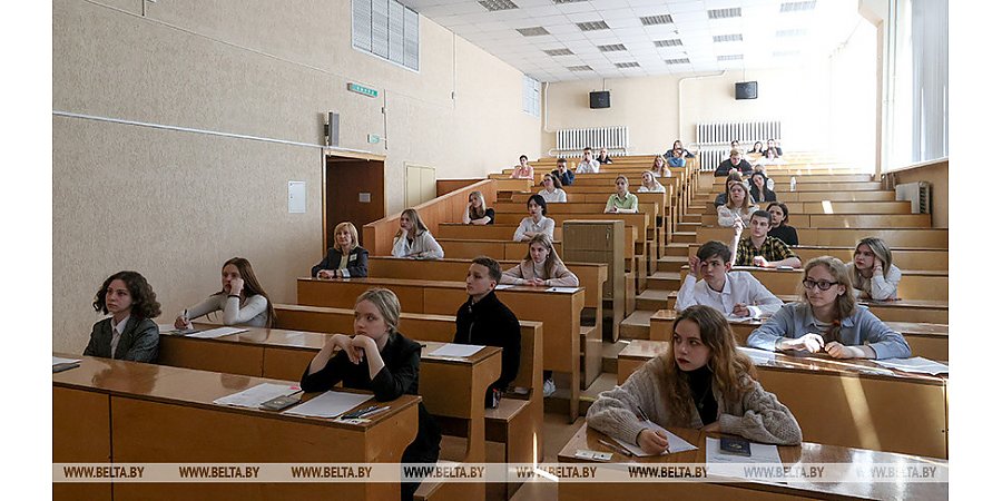 Андрей Иванец заявил о поддержке педагогами ЦЭ в той форме, в которой он проводился в этом году