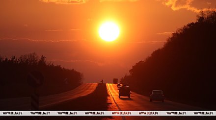ГАИ напомнила правила вождения при ярком солнце