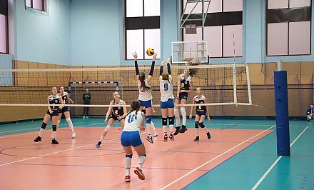 Гродно принимает областной Рождественский турнир по волейболу