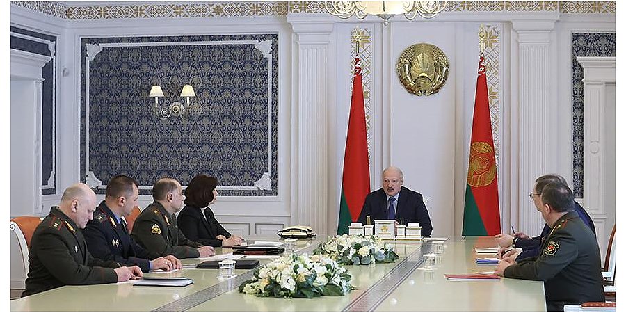 Тема недели: Александр Лукашенко провел совещание по вопросам общественно-политической обстановки в стране