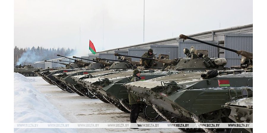 Александр Лукашенко лично проверяет боеготовность Вооруженных Сил