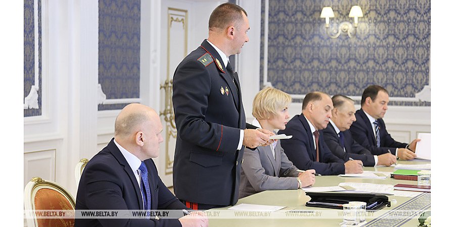 В Беларуси предлагают ввести торжественный ритуал принятия присяги при приеме в гражданство