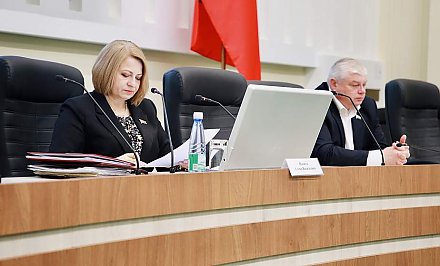 В центре внимания – повышение качества жизни населения. Какие вопросы поднимались на заседании сессии областного Совета депутатов