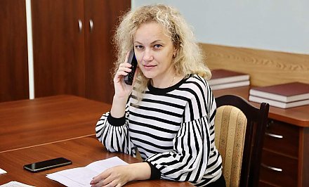 О четвертой волне, вакцинации и постковидном синдроме. На вопросы читателей «Гродзенскай праўды» ответила главный врач областной инфекционной клинической больницы Наталья Малышко