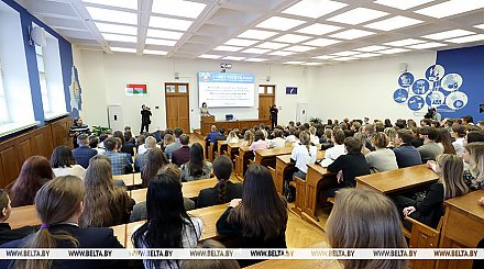 Демография, выборы и секреты успеха. Кочанова встретилась со студентами БГУ