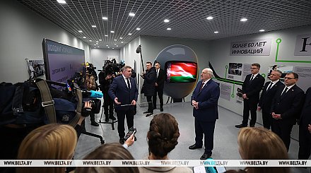 Александр Лукашенко на «Горизонте» дал официальный старт массовому роботизированному производству телевизоров с ИИ