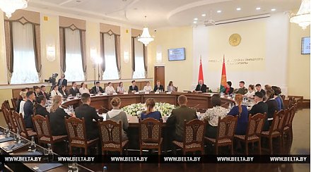 Александр Лукашенко: я категорически против слепого копирования чужих систем образования (+видео)