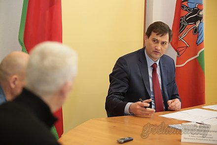 Первый заместитель главы Администрации Президента Максим Рыженков провел выездной прием граждан в Новогрудке