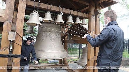 В Жировичский монастырь к юбилею доставили 12 отлитых в России колоколов
