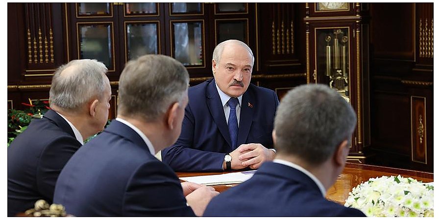 На совещании у Александра Лукашенко обсудили экономию бюджетных средств