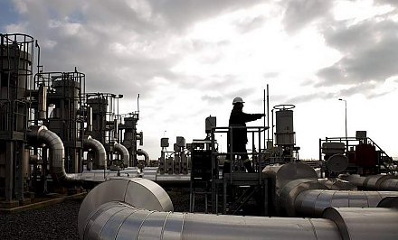 "Газпром" не забронировал доптранзит газа через Украину и Польшу в декабре