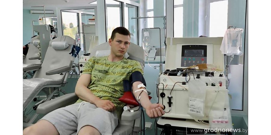 «Каждый день принимаем около сотни доноров». Как в Гродненском областном центре трансфузиологии хранят и переливают донорскую кровь