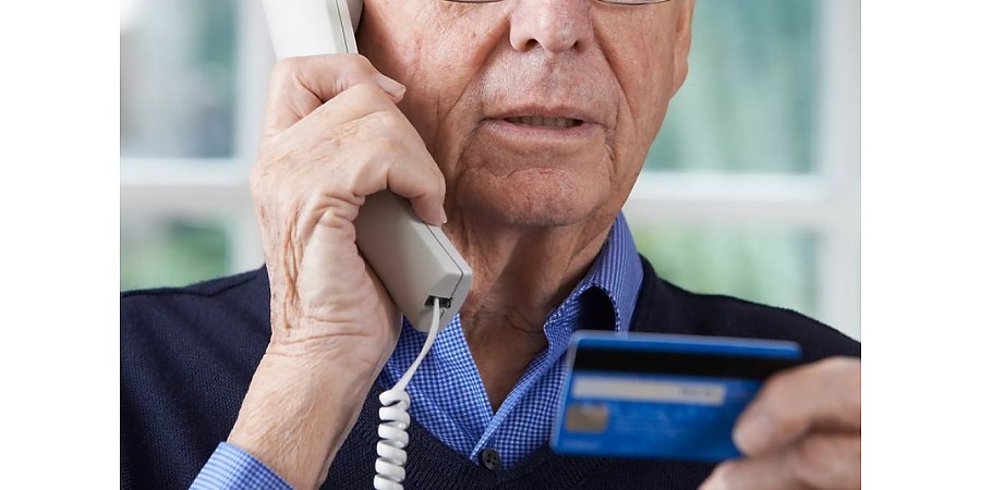 Как обезопасить пожилых людей от киберпреступлений