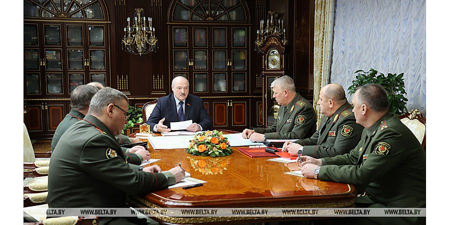 Александрe Лукашенко доложили о замысле совместных учений с Россией