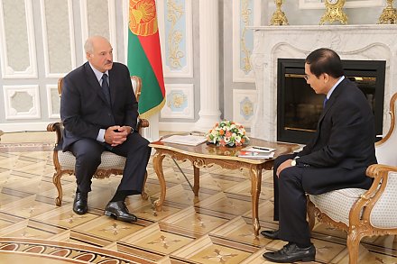 Александр Лукашенко: экономическое сотрудничество Беларуси и Вьетнама надо подтягивать до уровня политических отношений