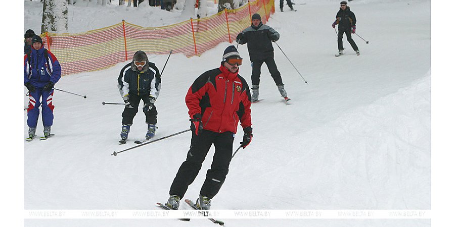 "Ни одна мышца не отдыхает". Почему Александр Лукашенко советует белорусам встать на лыжи
