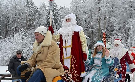 Адреса новогоднего настроения. Путеводитель по резиденциям Дедов Морозов