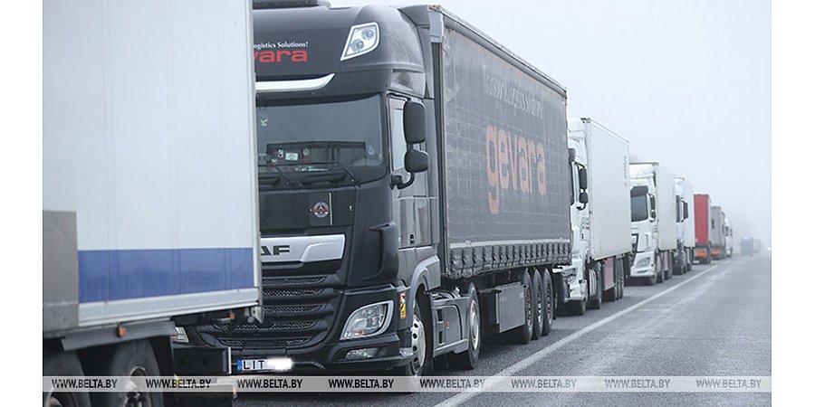 Убытки перевозчиков Литвы из-за закрытия границы с Беларусью достигли почти 100 млн евро. Они планируют акцию протеста