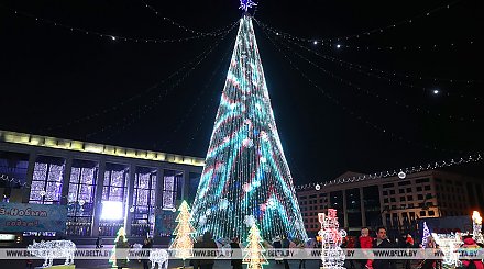 Главная елка Беларуси вошла в топ-5 самых высоких в СНГ