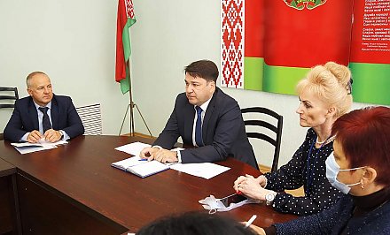 Повысить профессиональные компетенции, выработать общую позицию. В Гродно впервые стартовали курсы для идеологов со всей области