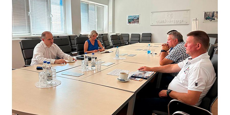 "АМКОДОР" укрепляет сотрудничество с российскими сельскохозяйственными предприятиями