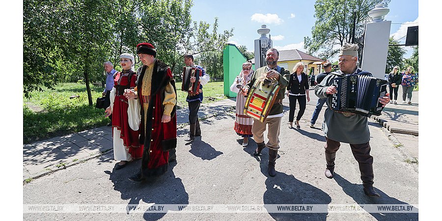 РЕПОРТАЖ: История, культура, чарующие пейзажи: в Столине прошел первый день фестиваля "Вытокі"