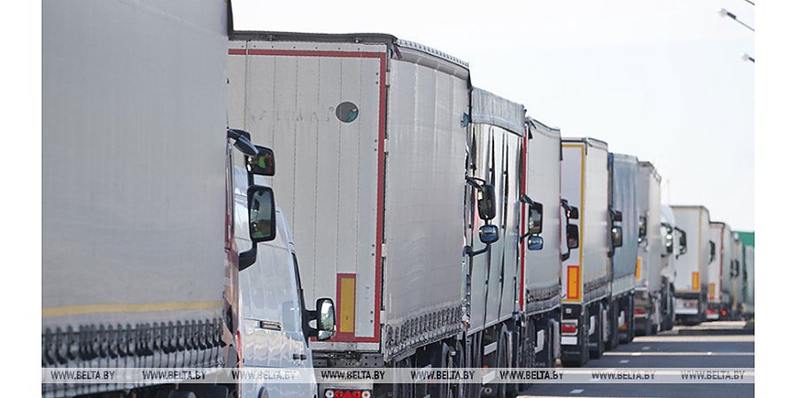Выезда из Беларуси в ЕС на границе ожидает более 770 фур