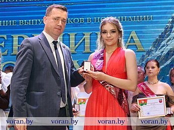 Попутного ветра, выпускники! Торжественно, волнительно и красиво в Вороново прошел районный выпускной бал