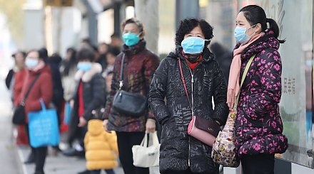 Власти Уханя запретили массовый выездной туризм из-за пневмонии