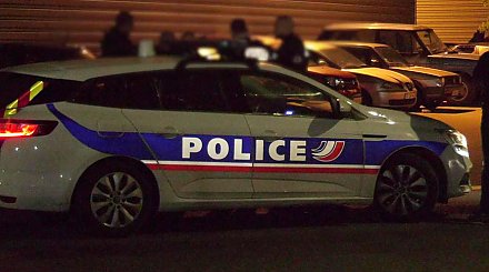 Почти 70 полицейских пострадали во время беспорядков во Франции