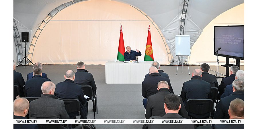 Очень медленно разворачиваемся, надо ускоряться. Александр Лукашенко обозначил актуальные задачи по развитию агросервисов