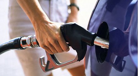Совмин отменяет с 1 сентября ограничения по вывозу автомобильного топлива с территории Беларуси