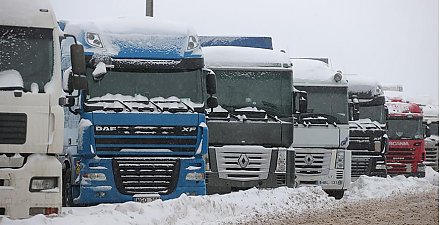 ГПК: около 900 единиц грузового транспорта ожидают въезда в ЕС