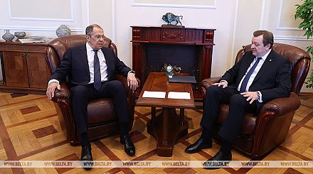Главы МИД Беларуси и России встретились в Минске