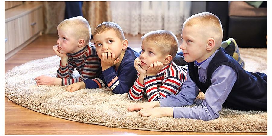 Какие вопросы воспитания несовершеннолетних детей можно урегулировать нотариально, разъясняет юрист