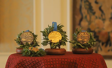 Medals of the II European Games, coated with nanodiamonds, were presented in Mir Castle