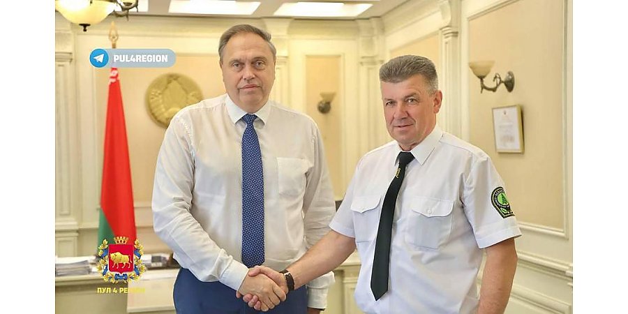 Владимир Караник провел рабочую встречу с министром лесного хозяйства Александром Куликом
