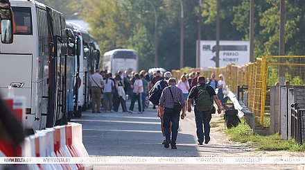 "Ситуация - кошмар!" Рассказываем об атмосфере перед пунктом пропуска "Брест" 
