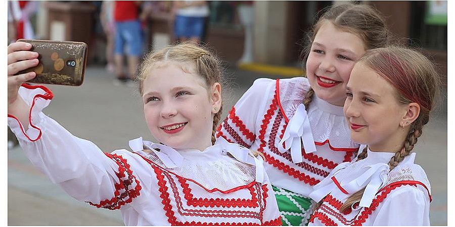 Областной Дворец творчества детей и молодежи и «Гродзенская праўда» запускают конкурс фотографий ко Дню народного единства