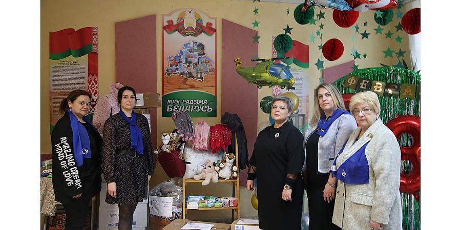 Более 300 единиц гуманитарной помощи гродненские женщины передадут детям Донбасса