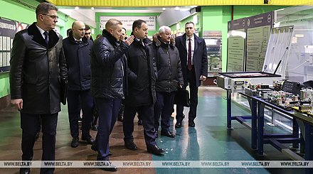 Роман Головченко: необходимо определить реальные сроки создания отечественного легкового электромобиля