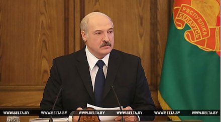 "Чтобы вовремя скоординировать действия" - Лукашенко обсуждает с правительством экономическое развитие Беларуси