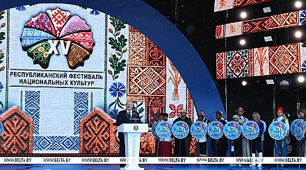 Межнациональное единство, ставка на мир и медицина с заделом на будущее. Главное о поездке Александра Лукашенко в Гродно