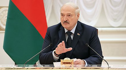 Угроза глобального конфликта, "контрнаступ" и призыв к единству. Все громкие заявления Александра Лукашенко на встрече по линии ОДКБ