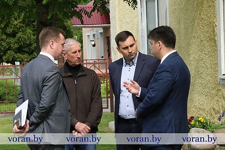  С рабочим визитом в Вороновском районе заместитель председателя Гродненского облисполкома Виктор Пранюк