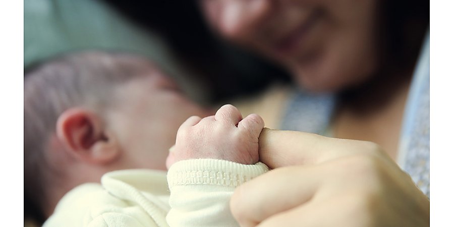 Минтруда изучает предложения белорусов по изменениям в декретный отпуск