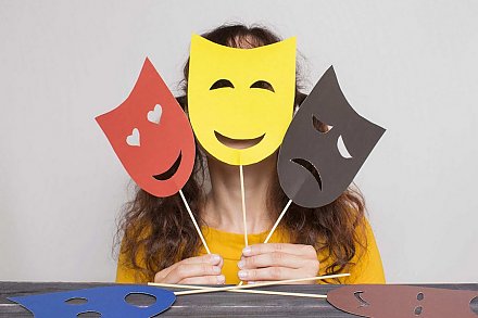 Зачем молодежь ищет (и находит!) у себя психические расстройства