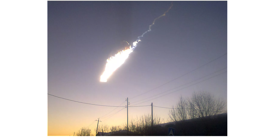 Жители Кыргызстана публикуют видео падающего небесного тела, похожего на метеорит