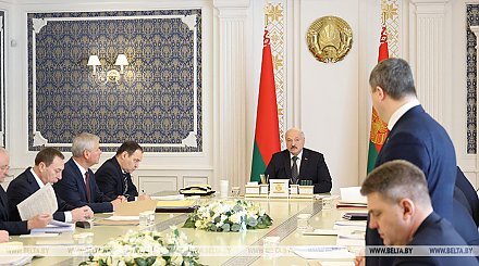 Работа над ошибками. Александр Лукашенко раскритиковал членов правительства за плохую проработку ряда важных решений